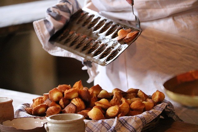 Madeleine cake